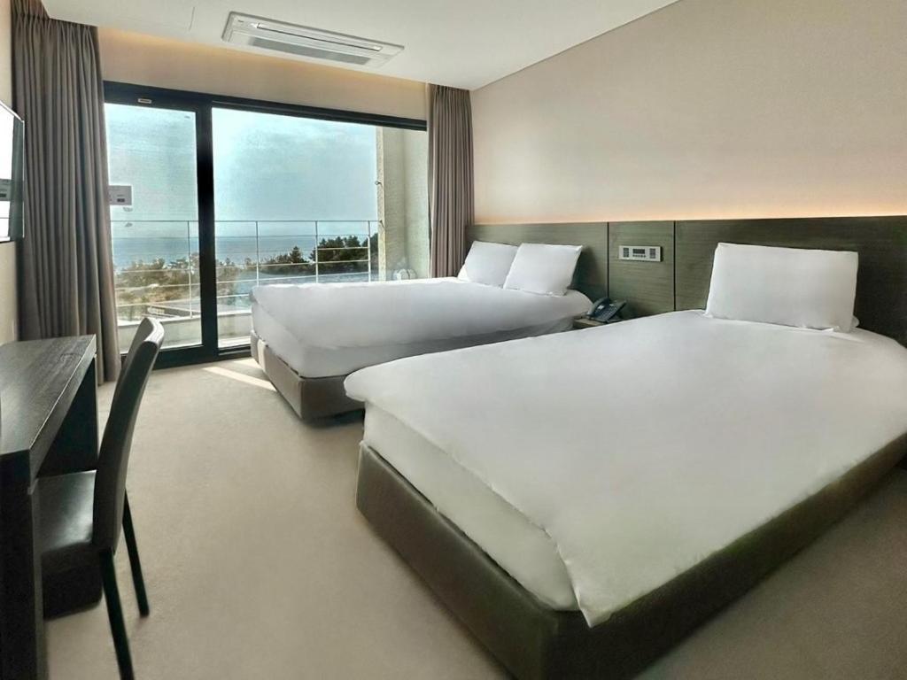 Grand Mer Hotel Seogwipo Ocean Exterior photo