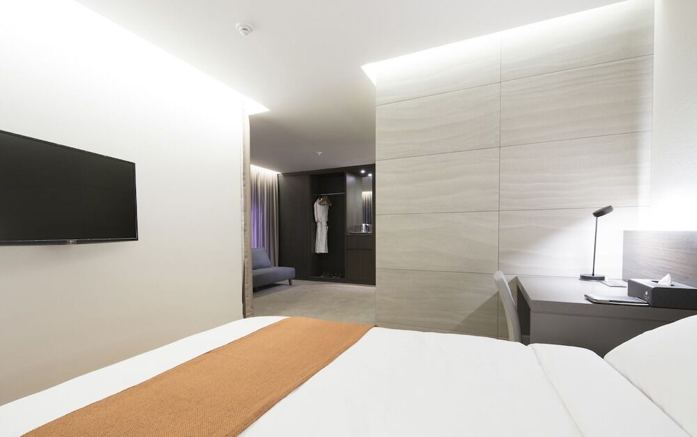 Grand Mer Hotel Seogwipo Ocean Exterior photo